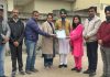 सरकारी सहायता प्राप्त विद्यालयों ने विधायक घुम्मन को सौंपा ज्ञापन