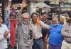 लोकतंत्र की नींव मजबूत करने के लिए आगे आए निर्माण श्रमिक