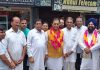 पूर्व पार्षद धीर ने साथी दुकानदारों के साथ किया डा. राज कुमार का स्वागत