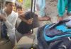 बच्चों से भरे ऑटो ने सड़क किनारे खड़े पानी के टैंकर में मारी टक्कर, 9 बच्चे घायल