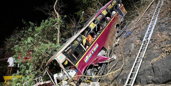 tamilnadu bus fell