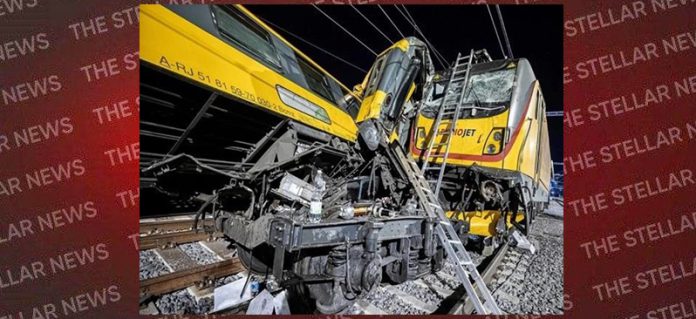 train collapse