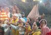 अरोड़ा परिवार ने मईया जी असी नौकर तेरे वैष्णो धाम में की मां गंगा जी की आरती