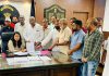 वाल्मीकि समाज ने आरक्षण के उपवर्गीकरण के फैसले का किया स्वागत, मुख्यमंत्री के नाम जिलाधीश को सौंपा मांगपत्र