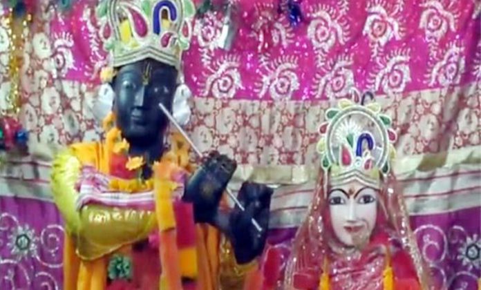 shrikrishnatempleinhami-ll