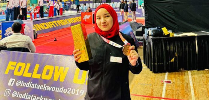 Shahnaz Parveen Wins Bronze