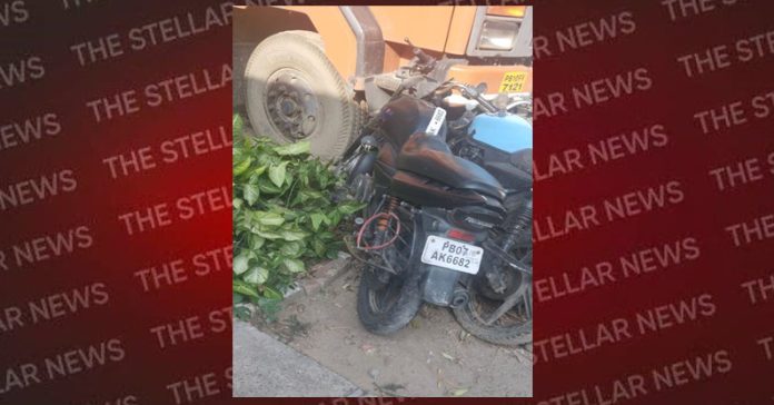truck motorcycle collapse