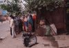 तेज रफ्तार कार ने सड़क किनारे चाय पी रहे 2 लोगों को कुचला, मौत