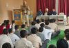 पुलिस प्रशासन के अधिकारियों ने विद्यालय में दी ट्रैफिक नियमों एवं साइबर क्राइम की जानकारी