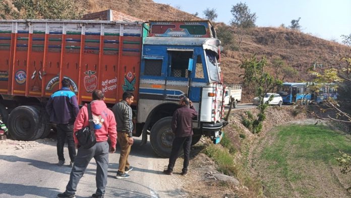 truck collapse