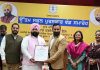 राजकीय माध्यमिक विद्यालय अरनियाला शाहपुर को सर्वश्रेष्ठ विद्यालय के रूप में किया सम्मानित
