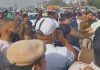 व्यक्ति की गोली मारकर ह-त्या, परिजनों ने राष्ट्रीय राजमार्ग पर किया चक्का जाम