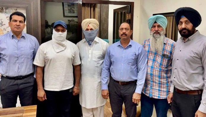 vigelance-arrest-si-raman-and-asi-gurdeep-singh-bribe-bullowal-hoshiarpur-punjab