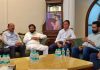 कैबिनेट मंत्री मोहिंदर भगत और मेयर विनीत धीर ने हंस राज हंस के साथ जताया दुख