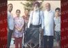 एक जोत सेवा समीति की ओर से दिव्यांग व्यक्ति को व्हीलचेयर की भेंट