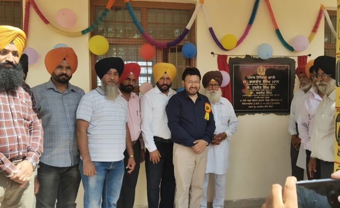 dr-ravjot-annougrated-school-buildings-in-sham-84-area-hoshiarpur-punjab