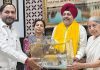 सीआईएसएफ के डीजी ने श्री दुर्ग्याणा तीर्थ में माथा टेका