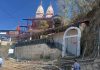 नवरात्रों में टौणी देवी मंदिर के सामने खाई खोद निर्माण कंपनी गायब