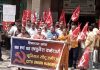 102 व 108 कर्मचारी यूनियन ने अपनी मांगों को लेकर की हड़ताल