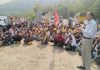 निर्माणाधीन विद्युत परियोजना धौलासिद्ध में सीटू ने केंद्रीय ट्रेड यूनियनों के आह्वान पर किया प्रदर्शन
