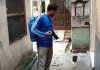 “हर शुक्रवार डेंगू और वार” अभियान के अंतर्गत विभिन्न स्कूलों में डेंगू के लार्वा की जांच की गई