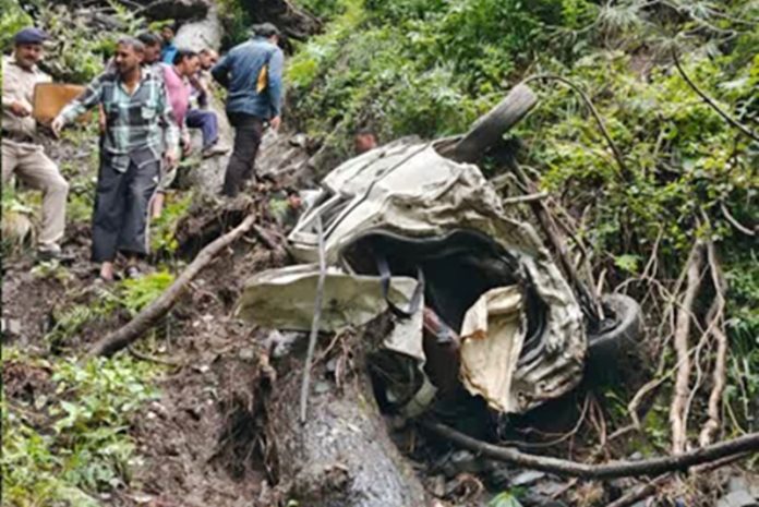mandi car accident