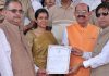 मेले दौरान सफाई व्यवस्था में सराहनीय सहयोग के लिए सेठ नवदीप का सम्मान