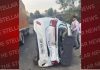 क्रैश बैरियर से टकराने के बाद कार सड़क पर पलटी, महिला घायल