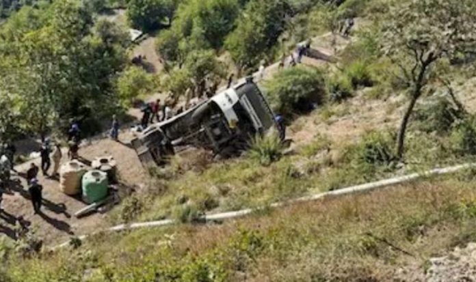 bus fell down uttrakhand