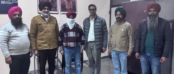 patwari-ram-singh-arrest-dasuya-hoshiarpur-punjab
