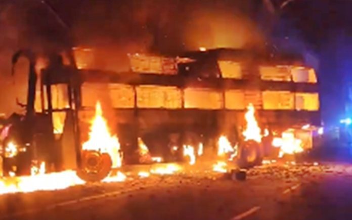 bus fire karnataka