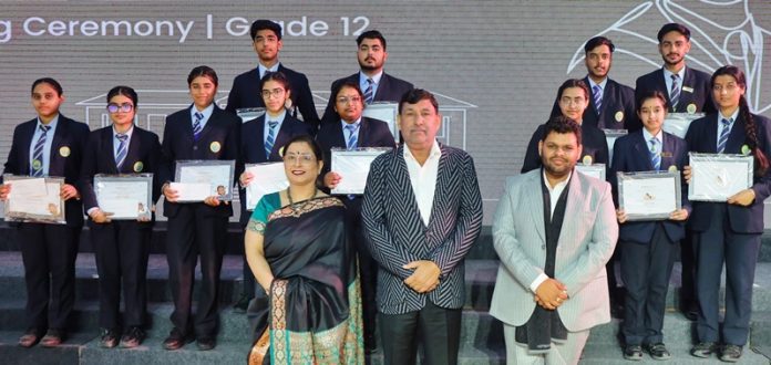 gems-school-vasal-distribution-scholarship-hoshiarpur-punjab