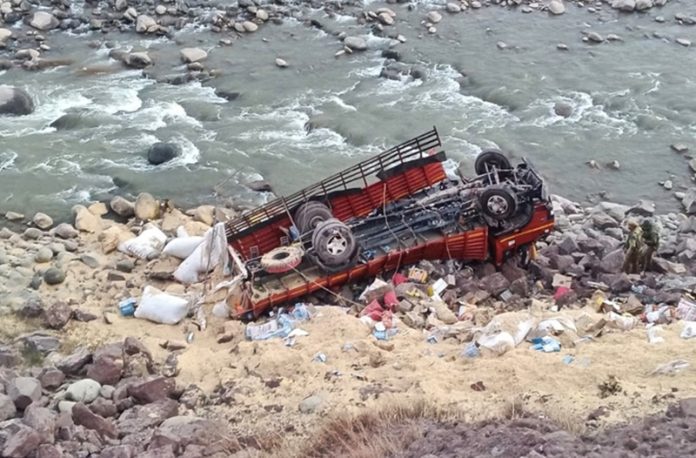 truck fell down punch