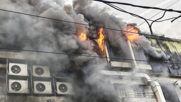 noida factory fire