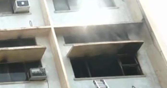 delhi office fire