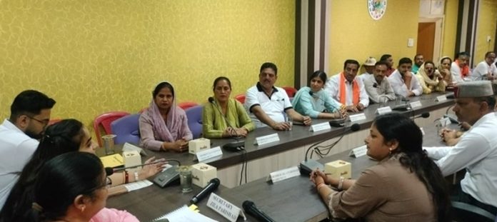 oath-ceremony-at-hamirpur