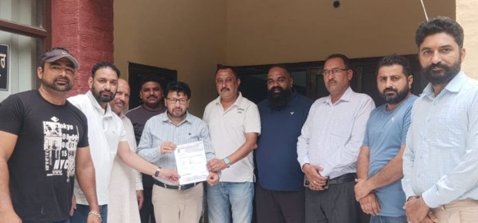 rajput-with-minister-dr-ravjot-hoshiarpur-punjab