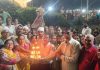 मनचंदा परिवार व अन्य श्रद्धालुओं ने की मां गंगा जी की आरती