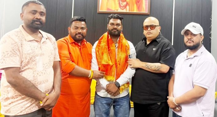 shivsena-lion-appoint-javed-khan-president