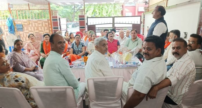 tikshan-sood-ward-meeting