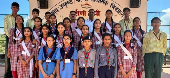 tonny devi-students