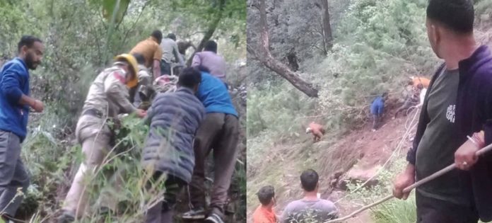chamba-nallah-car-fell-death