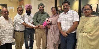 सरबत दा भला ट्रस्ट की टीम ने शहर की पहली महिला मेयर परवीन सैनी को किया सम्मानित