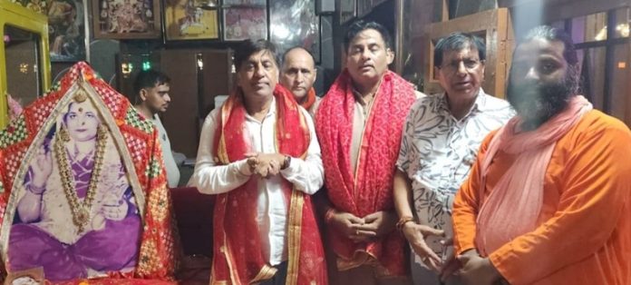 mla-jimpa-and-chairman-bobby-at-maa-bhameshwari-devi-mandir-with-dhir-saab-hoshiarpur-punjab