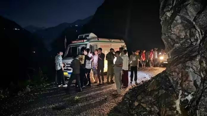 royasi-suv-collapsed-family-members-death-injured
