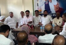 अमरपाल काका ने सह-इंचार्ज सूरज ठाकुर के साथ सांझा किए संगठन को मजबूत करने के विचार