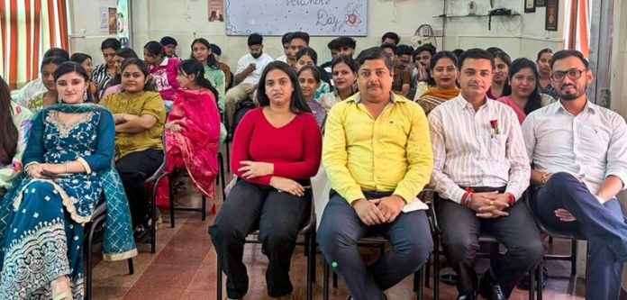nice-teachers-day-celebration-hoshiarpur