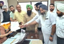 चुनी हुई पंचायत को ‘आप’ में शामिल करवाने के लिए सरकारी तंत्र का दुरुपयोग कर रही है सरकार: अकाली नेता