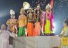 श्री राम लीला मंचन में भरत मिलाप का दृश्य देख श्रद्धालुओं की बही अश्रुधारा