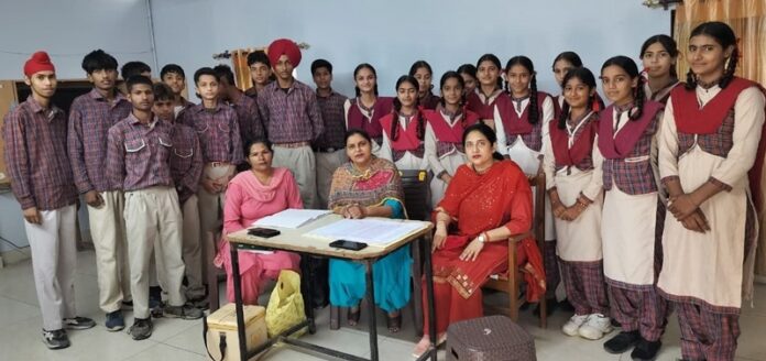 chkoowal-tikakaran-students